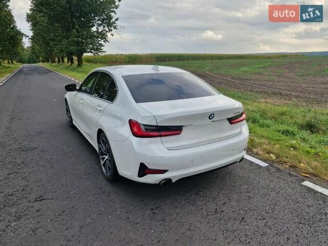 БМВ 3 Серия 2022 в Львове на Automoto.ua Белый БМВ 3 Серия, объемом двигателя 2 л и пробегом 80 тыс. км за 45621 $, фото 3 на Automoto.ua