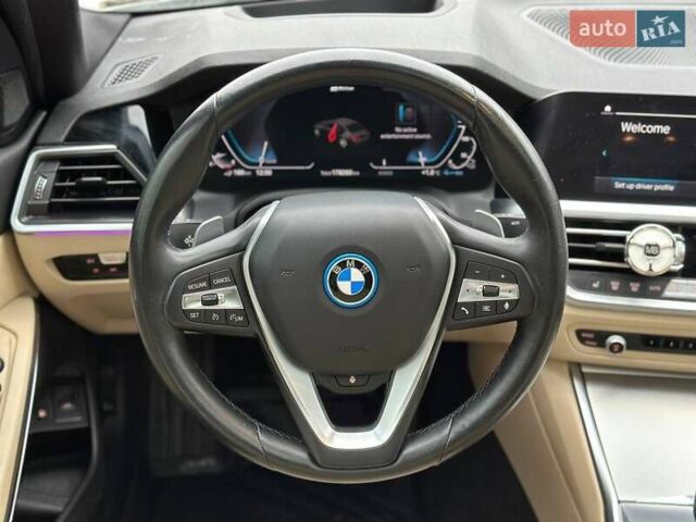 Белый БМВ 3 Серия, объемом двигателя 2 л и пробегом 177 тыс. км за 32400 $, фото 16 на Automoto.ua