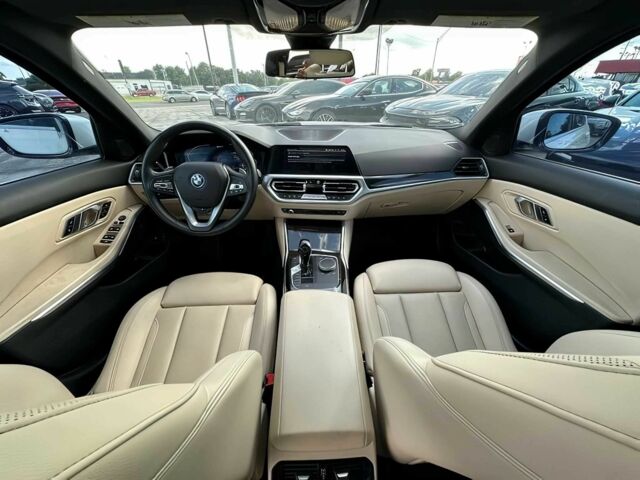 Белый БМВ 3 Серия, объемом двигателя 2 л и пробегом 30 тыс. км за 13500 $, фото 8 на Automoto.ua