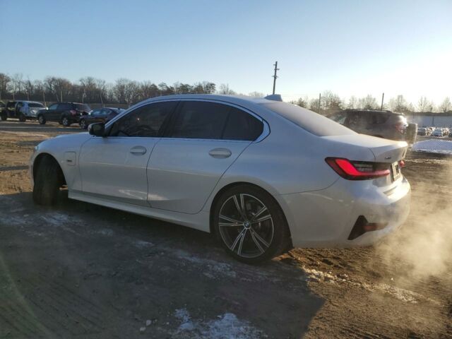 Белый БМВ 3 Серия, объемом двигателя 2 л и пробегом 40 тыс. км за 35500 $, фото 3 на Automoto.ua