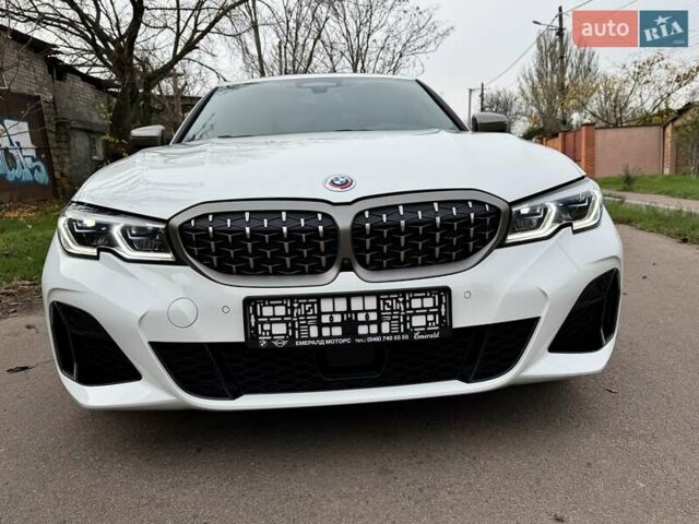 Белый БМВ 3 Серия, объемом двигателя 3 л и пробегом 47 тыс. км за 49500 $, фото 6 на Automoto.ua