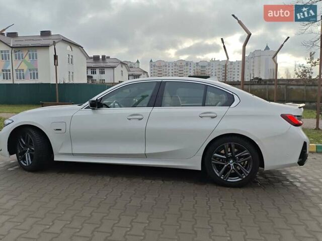 Белый БМВ 3 Серия, объемом двигателя 2 л и пробегом 95 тыс. км за 32500 $, фото 25 на Automoto.ua