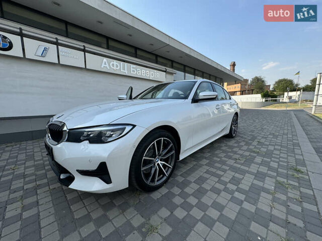 Белый БМВ 3 Серия, объемом двигателя 2 л и пробегом 7 тыс. км за 38400 $, фото 8 на Automoto.ua