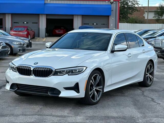 Белый БМВ 3 Серия, объемом двигателя 2 л и пробегом 30 тыс. км за 13500 $, фото 2 на Automoto.ua