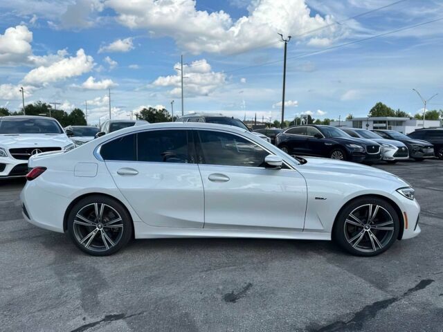 Белый БМВ 3 Серия, объемом двигателя 2 л и пробегом 30 тыс. км за 13500 $, фото 6 на Automoto.ua