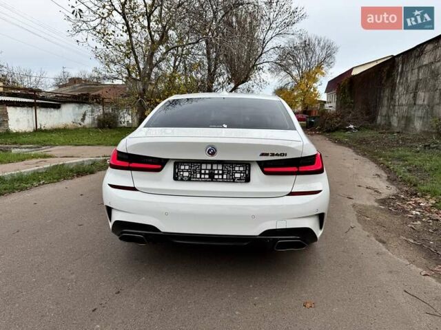 Белый БМВ 3 Серия, объемом двигателя 3 л и пробегом 47 тыс. км за 49500 $, фото 4 на Automoto.ua