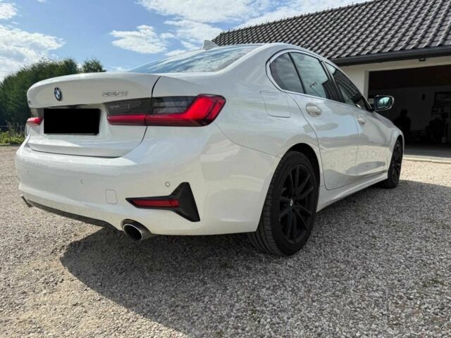 Белый БМВ 3 Серия, объемом двигателя 2 л и пробегом 73 тыс. км за 23000 $, фото 3 на Automoto.ua