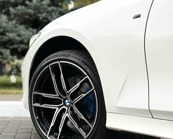 Белый БМВ 3 Серия, объемом двигателя 2 л и пробегом 27 тыс. км за 38500 $, фото 10 на Automoto.ua