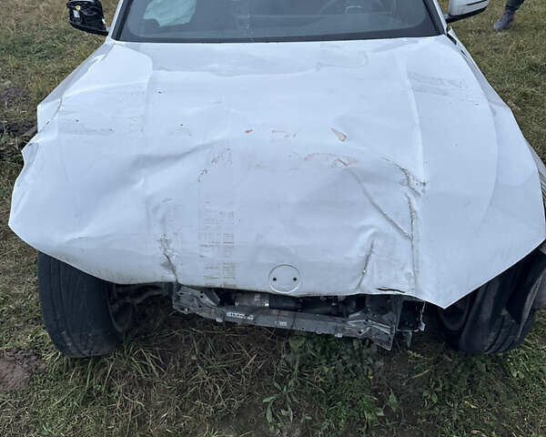 Белый БМВ 3 Серия, объемом двигателя 0 л и пробегом 12 тыс. км за 19500 $, фото 6 на Automoto.ua