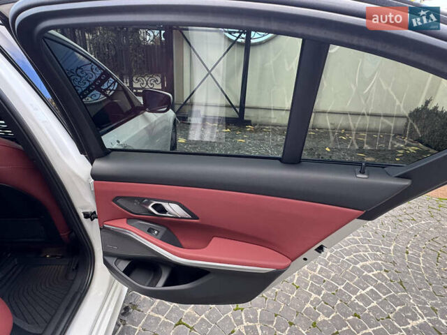 Білий БМВ 3 Серія, об'ємом двигуна 2 л та пробігом 16 тис. км за 51500 $, фото 55 на Automoto.ua