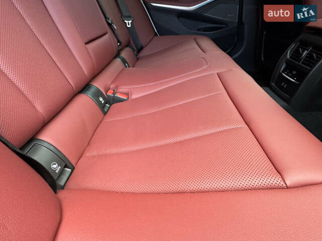 Білий БМВ 3 Серія, об'ємом двигуна 2 л та пробігом 16 тис. км за 51500 $, фото 54 на Automoto.ua