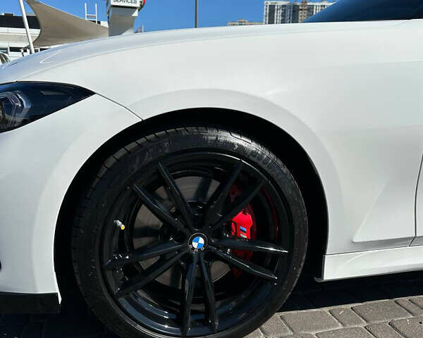 Білий БМВ 3 Серія, об'ємом двигуна 3 л та пробігом 59 тис. км за 57300 $, фото 6 на Automoto.ua