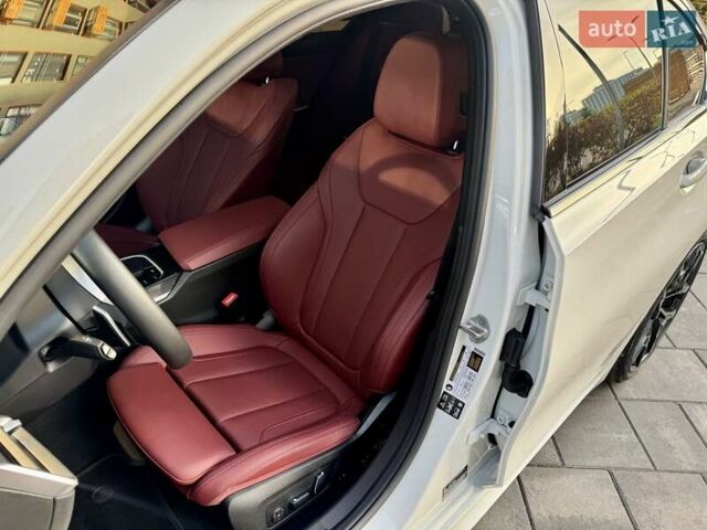 Белый БМВ 3 Серия, объемом двигателя 2 л и пробегом 9 тыс. км за 53333 $, фото 21 на Automoto.ua