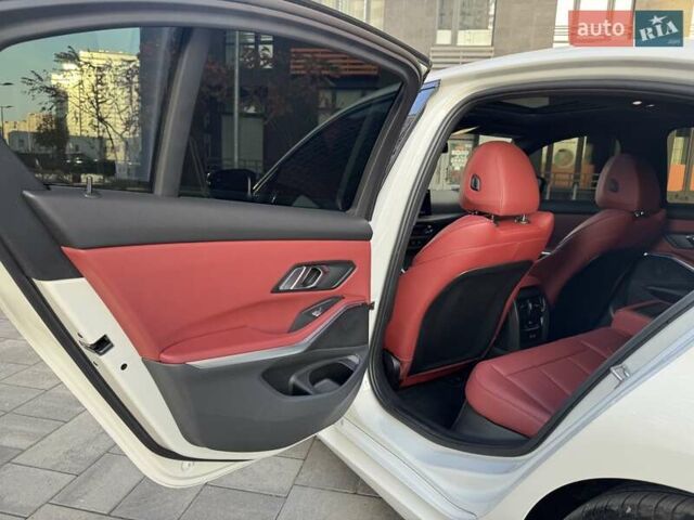 Белый БМВ 3 Серия, объемом двигателя 2 л и пробегом 9 тыс. км за 49900 $, фото 21 на Automoto.ua