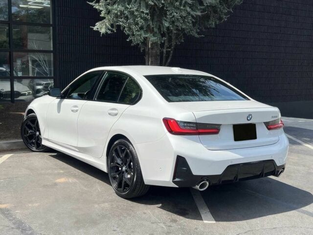 Белый БМВ 3 Серия, объемом двигателя 2 л и пробегом 1 тыс. км за 25000 $, фото 3 на Automoto.ua