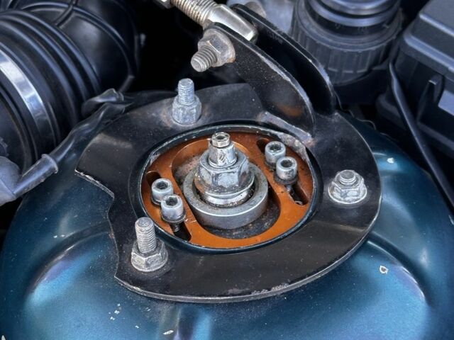 Белый БМВ 3 Серия, объемом двигателя 2.8 л и пробегом 326 тыс. км за 4350 $, фото 7 на Automoto.ua