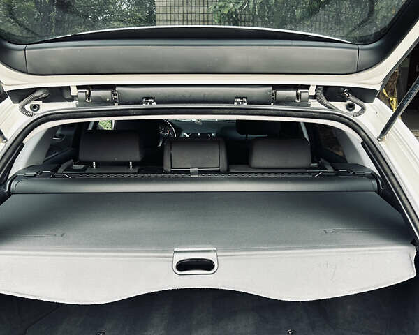 Білий БМВ 3 Серія, об'ємом двигуна 2 л та пробігом 420 тис. км за 6000 $, фото 23 на Automoto.ua