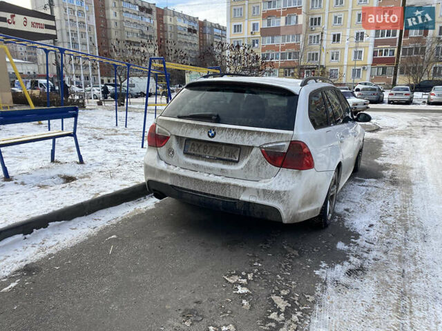 Белый БМВ 3 Серия, объемом двигателя 2 л и пробегом 230 тыс. км за 8800 $, фото 4 на Automoto.ua