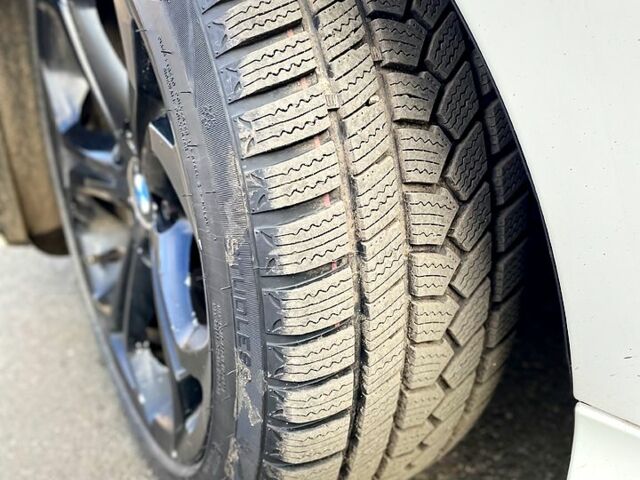 Білий БМВ 3 Серія, об'ємом двигуна 2 л та пробігом 400 тис. км за 8400 $, фото 8 на Automoto.ua