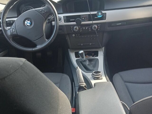 Белый БМВ 3 Серия, объемом двигателя 2 л и пробегом 286 тыс. км за 5311 $, фото 5 на Automoto.ua