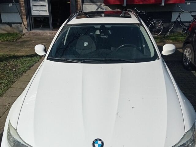 Белый БМВ 3 Серия, объемом двигателя 2 л и пробегом 286 тыс. км за 5311 $, фото 4 на Automoto.ua