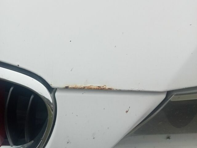 Белый БМВ 3 Серия, объемом двигателя 2 л и пробегом 286 тыс. км за 5311 $, фото 12 на Automoto.ua