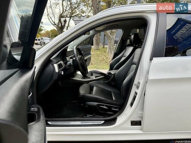 Білий БМВ 3 Серія, об'ємом двигуна 2 л та пробігом 340 тис. км за 8400 $, фото 39 на Automoto.ua