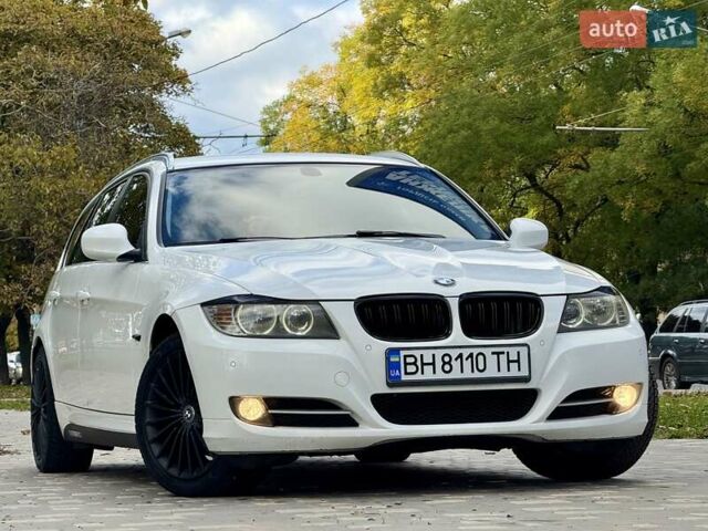 БМВ 3 Серия 2010 в Одессе на Automoto.ua Белый БМВ 3 Серия, объемом двигателя 2 л и пробегом 340 тыс. км за 8400 $, фото 25 на Automoto.ua