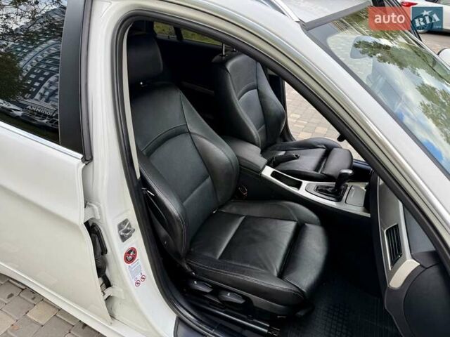 Білий БМВ 3 Серія, об'ємом двигуна 2 л та пробігом 340 тис. км за 8400 $, фото 51 на Automoto.ua