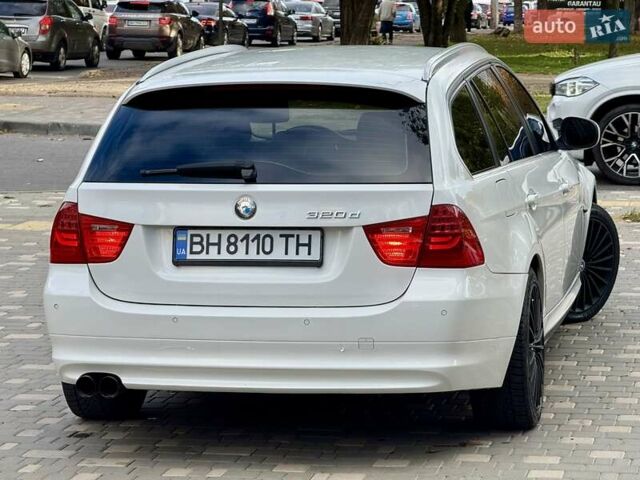 БМВ 3 Серия 2010 в Одессе на Automoto.ua Белый БМВ 3 Серия, объемом двигателя 2 л и пробегом 340 тыс. км за 8400 $, фото 20 на Automoto.ua