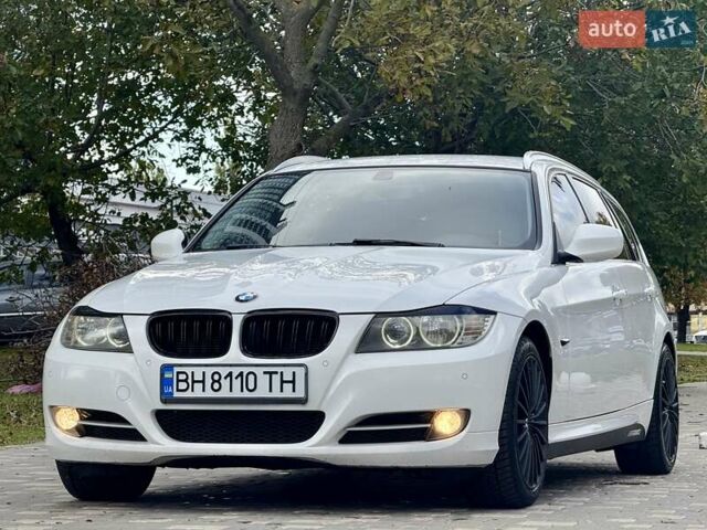 БМВ 3 Серия 2010 в Одессе на Automoto.ua Белый БМВ 3 Серия, объемом двигателя 2 л и пробегом 340 тыс. км за 8400 $, фото 5 на Automoto.ua