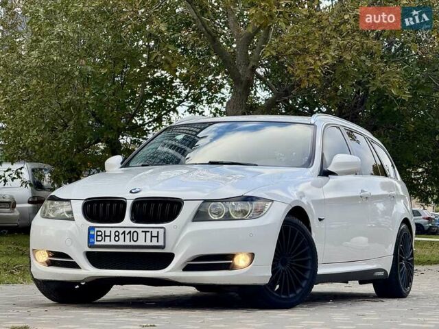 БМВ 3 Серия 2010 в Одессе на Automoto.ua Белый БМВ 3 Серия, объемом двигателя 2 л и пробегом 340 тыс. км за 8400 $, фото 15 на Automoto.ua