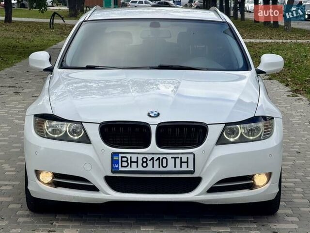 БМВ 3 Серия 2010 в Одессе на Automoto.ua Белый БМВ 3 Серия, объемом двигателя 2 л и пробегом 340 тыс. км за 8400 $, фото 2 на Automoto.ua