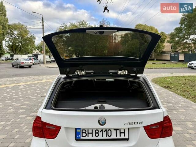Білий БМВ 3 Серія, об'ємом двигуна 2 л та пробігом 340 тис. км за 8400 $, фото 74 на Automoto.ua