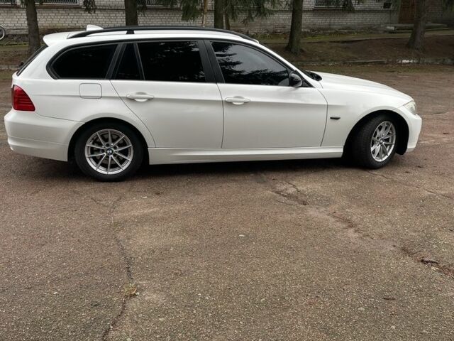 Белый БМВ 3 Серия, объемом двигателя 2 л и пробегом 335 тыс. км за 8500 $, фото 3 на Automoto.ua