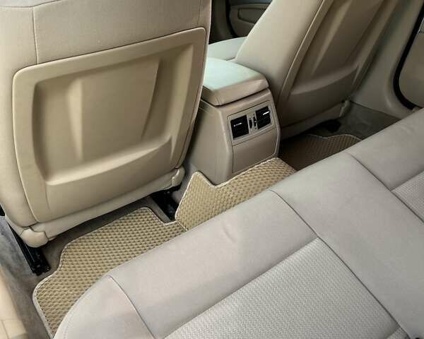 Білий БМВ 3 Серія, об'ємом двигуна 2 л та пробігом 350 тис. км за 9499 $, фото 32 на Automoto.ua