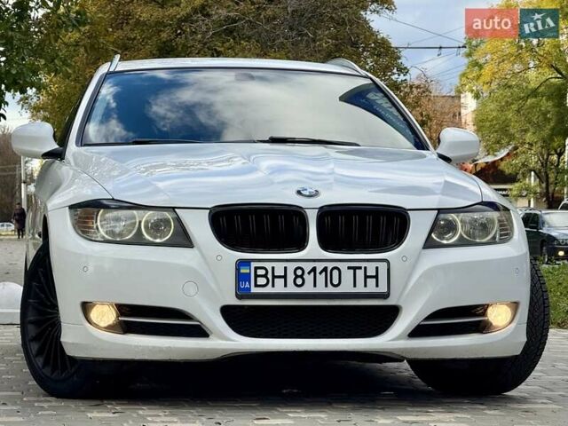 БМВ 3 Серия 2010 в Одессе на Automoto.ua Белый БМВ 3 Серия, объемом двигателя 2 л и пробегом 340 тыс. км за 8400 $, фото 21 на Automoto.ua