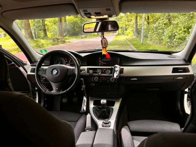 Белый БМВ 3 Серия, объемом двигателя 2 л и пробегом 423 тыс. км за 7000 $, фото 7 на Automoto.ua