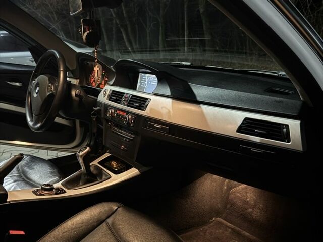 Белый БМВ 3 Серия, объемом двигателя 2 л и пробегом 267 тыс. км за 8200 $, фото 4 на Automoto.ua