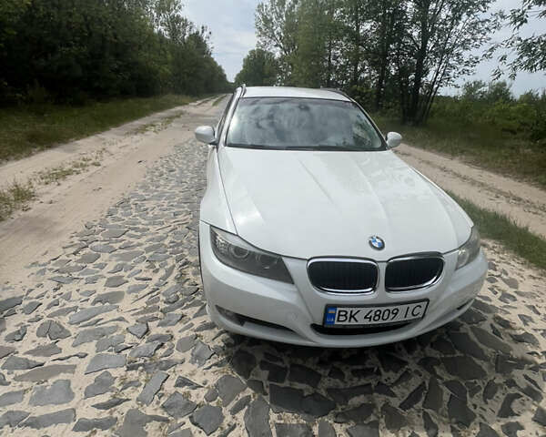 Белый БМВ 3 Серия, объемом двигателя 2 л и пробегом 240 тыс. км за 9350 $, фото 2 на Automoto.ua