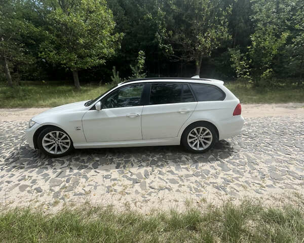 Белый БМВ 3 Серия, объемом двигателя 2 л и пробегом 240 тыс. км за 9350 $, фото 9 на Automoto.ua