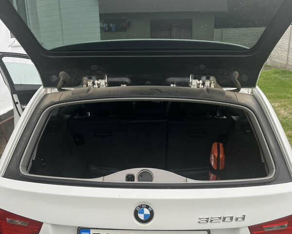 Белый БМВ 3 Серия, объемом двигателя 2 л и пробегом 240 тыс. км за 9350 $, фото 15 на Automoto.ua