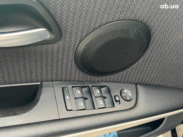 Білий БМВ 3 Серія, об'ємом двигуна 3 л та пробігом 255 тис. км за 9980 $, фото 11 на Automoto.ua