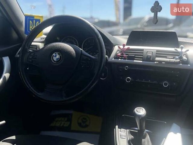 Белый БМВ 3 Серия, объемом двигателя 2 л и пробегом 305 тыс. км за 11200 $, фото 15 на Automoto.ua