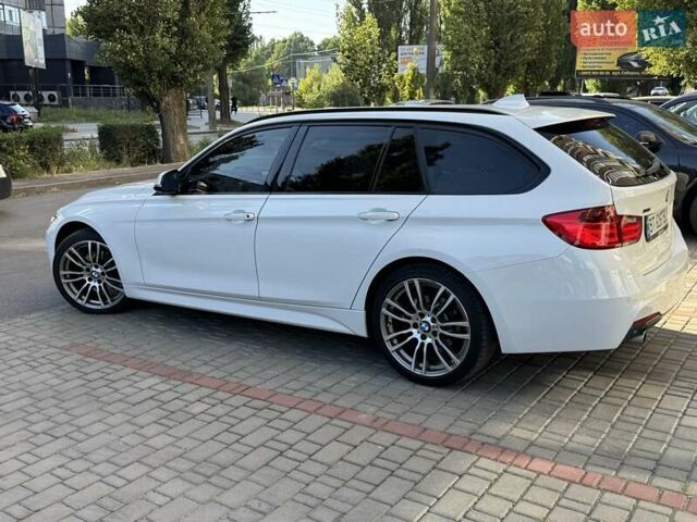 Белый БМВ 3 Серия, объемом двигателя 2 л и пробегом 239 тыс. км за 15999 $, фото 1 на Automoto.ua