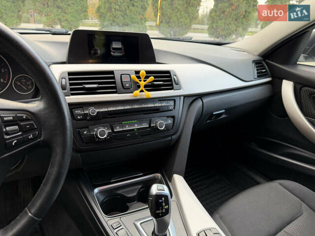 БМВ 3 Серия 2014 в Дубно на Automoto.ua Белый БМВ 3 Серия, объемом двигателя 2 л и пробегом 230 тыс. км за 11500 $, фото 20 на Automoto.ua