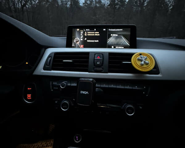 Белый БМВ 3 Серия, объемом двигателя 2 л и пробегом 212 тыс. км за 16400 $, фото 19 на Automoto.ua