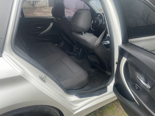 Білий БМВ 3 Серія, об'ємом двигуна 2 л та пробігом 217 тис. км за 15000 $, фото 7 на Automoto.ua