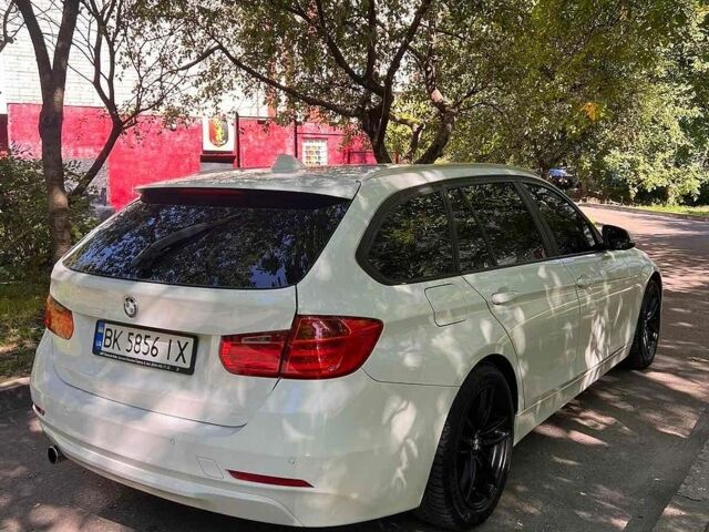 Белый БМВ 3 Серия, объемом двигателя 2 л и пробегом 268 тыс. км за 11800 $, фото 5 на Automoto.ua
