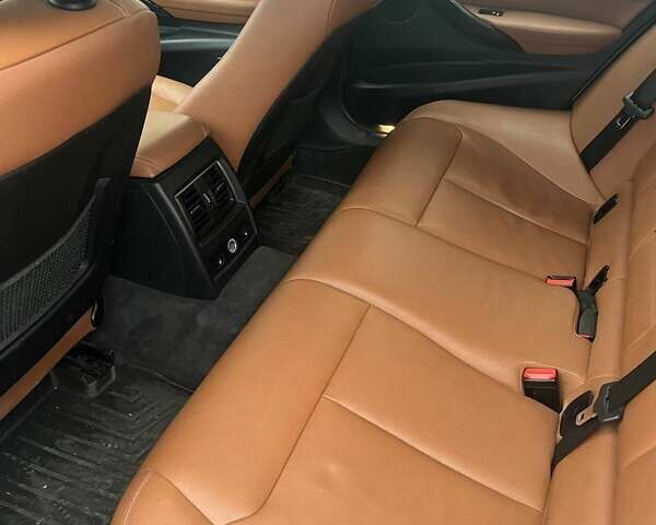 Білий БМВ 3 Серія, об'ємом двигуна 2 л та пробігом 213 тис. км за 15000 $, фото 12 на Automoto.ua